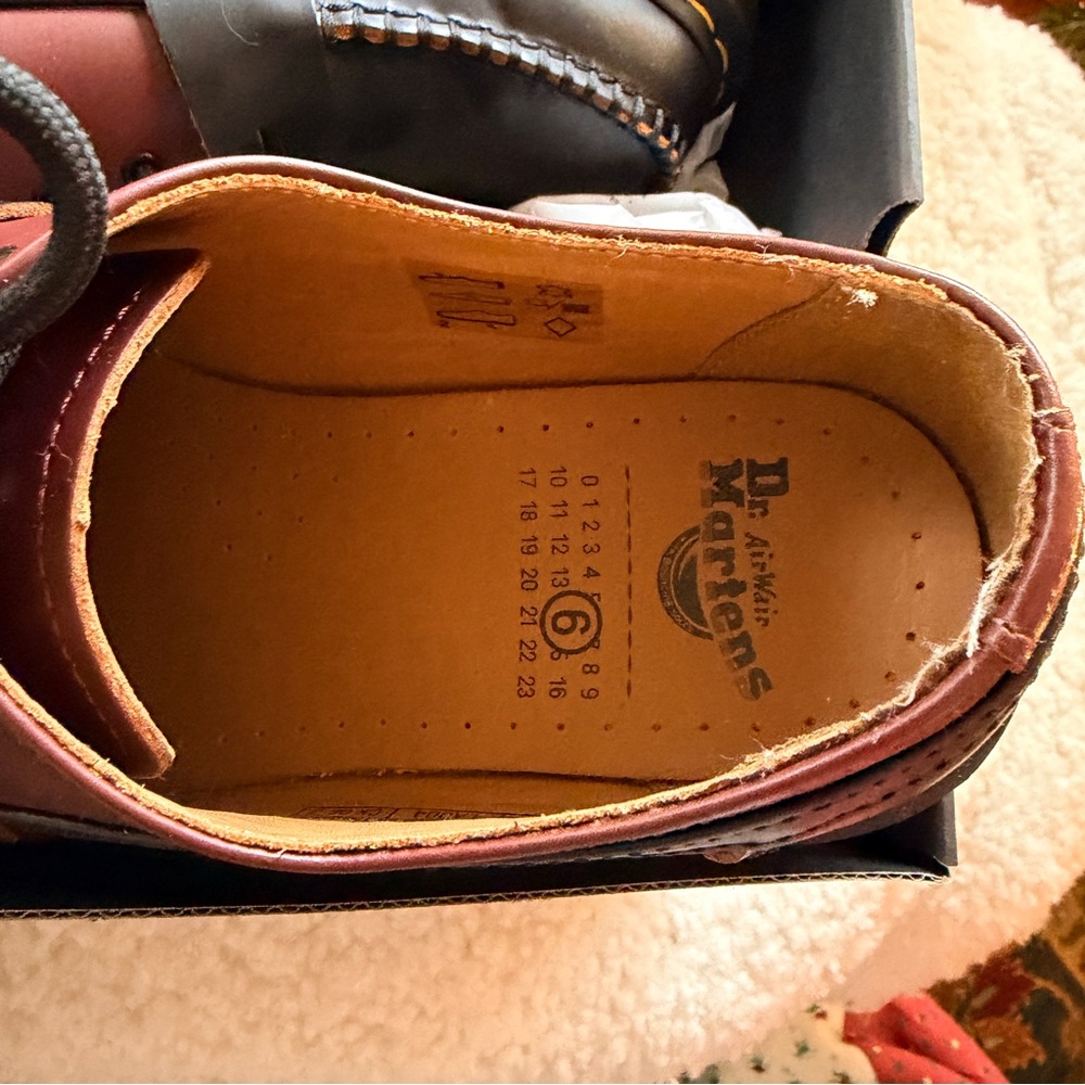 Dr. Martens x MM6 1461 - Picture 3 of 6